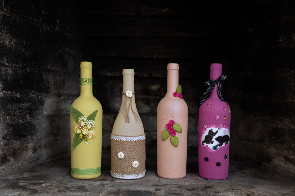 how to paint wine bottles